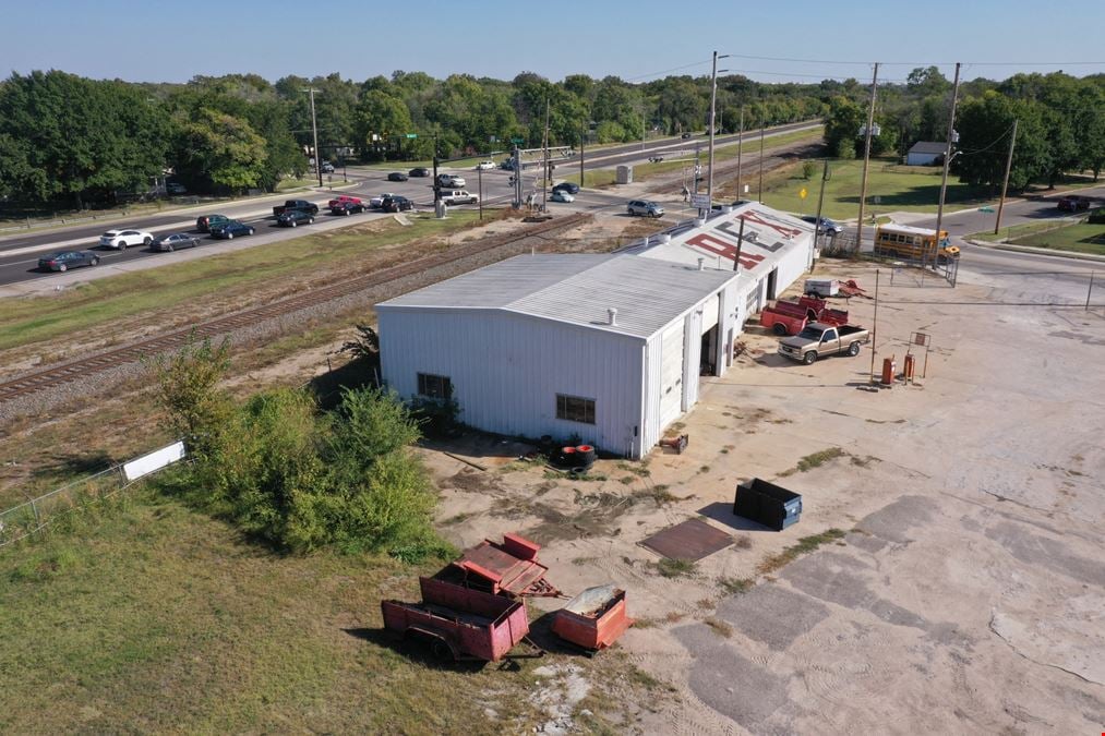 Weigand Online Auction - Fully Fenced Lot / Flex Space