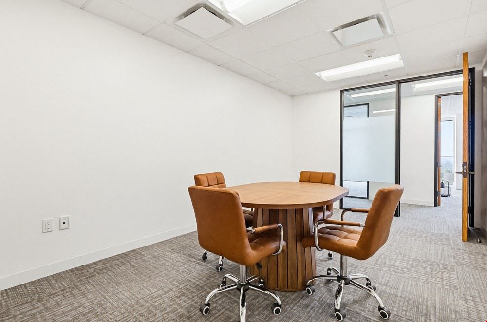Encino Financial Center | Penthouse B