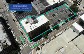 300 W Adams St