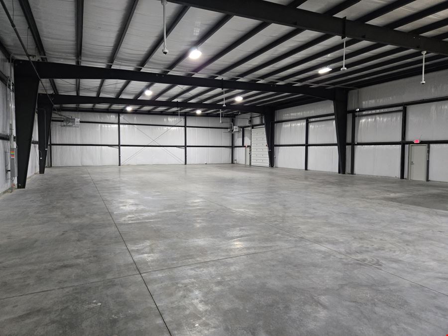 6024 Highview Dr - 8,400 Industrial Bldg