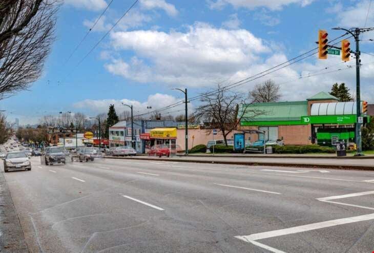 1875 Kingsway & 4319 Beatrice Street