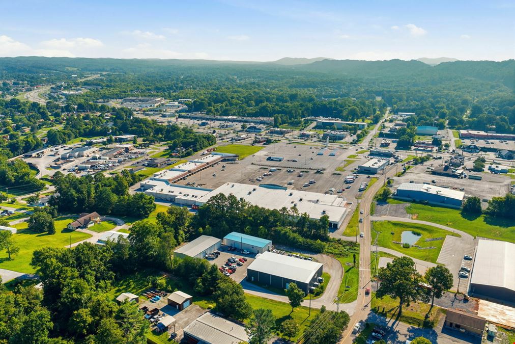 5,200 SF Climate-Controlled Warehouse/Flex Space – North Knoxville