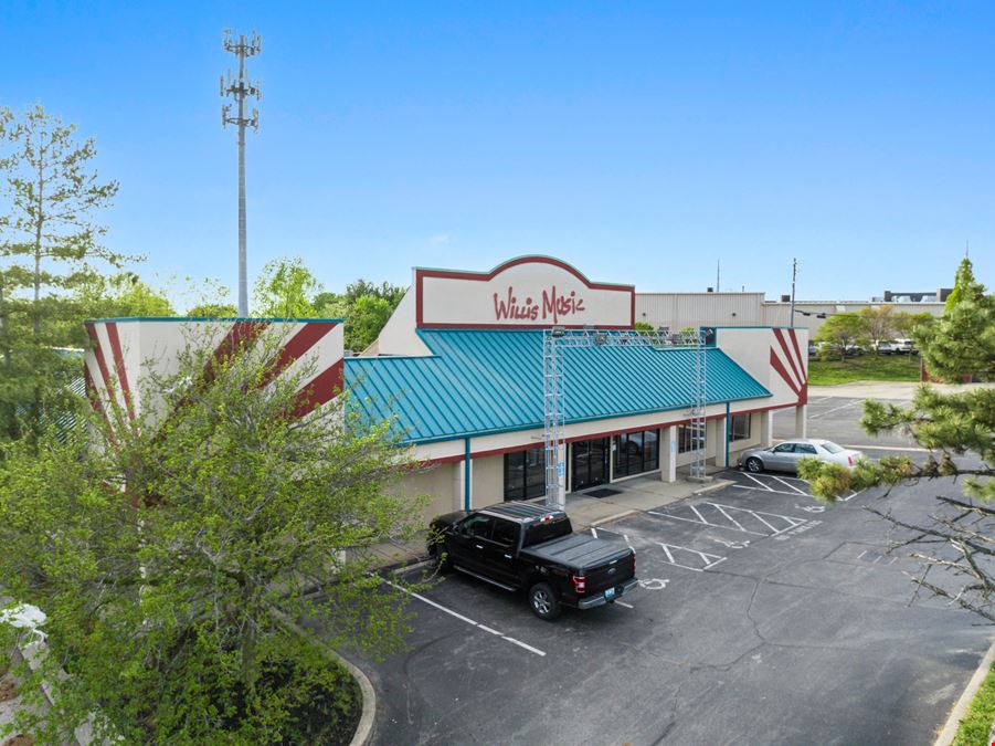 7567 Mall Road
