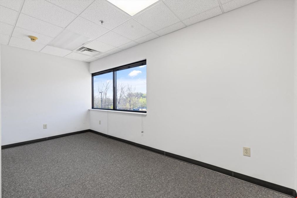 Midpark Road 2,600-22,000 SF Avail. Bus/Ind Park