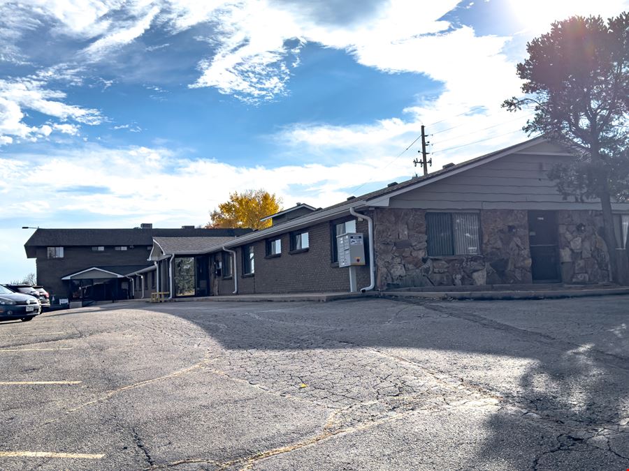 12640 W Cedar Dr