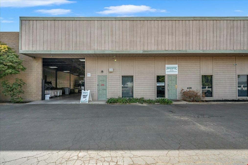 (2) Open Warehouse Spaces in Bullard Industrial Park