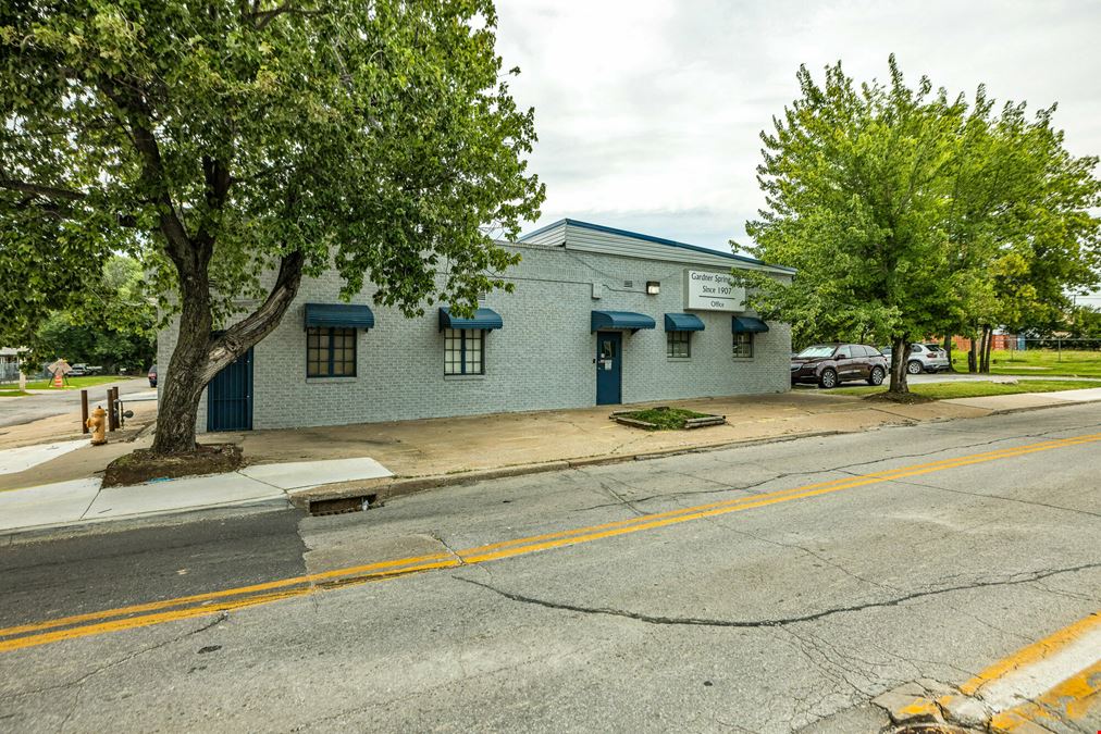 1113 North Utica Avenue