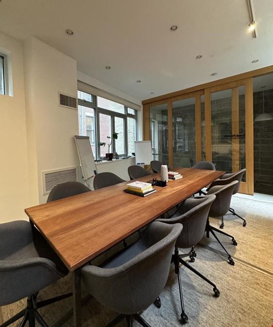 33 Bond St