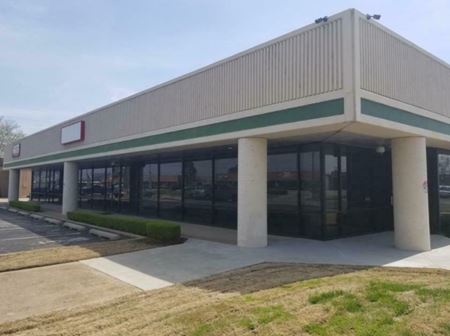 Preview of commercial space at 9410 E 51st St