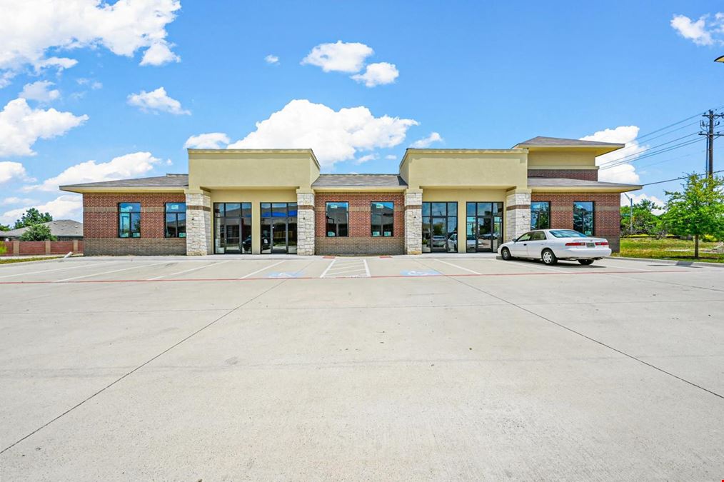 Office/Retail for Sale in Forney, TX