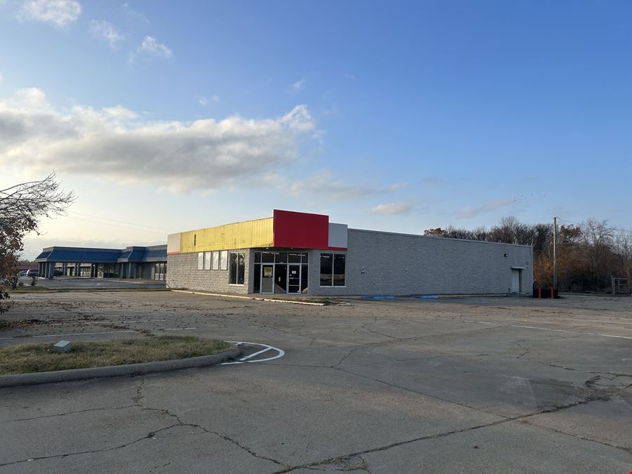 Former Advance Auto
