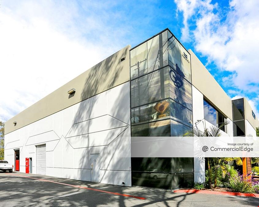 1230 Avenida Chelsea