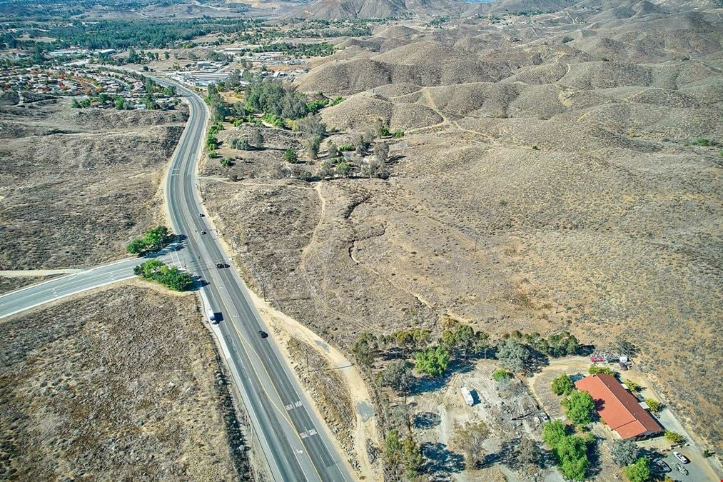 Signalized Corner Highway 74 Lake Elsinore