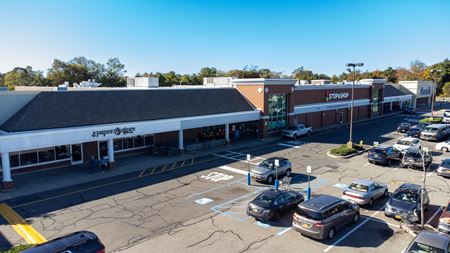 Preview of Retail space for Rent at 2650 Sunrise Highway, East Islip, NY