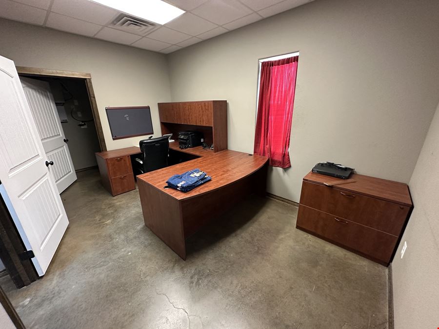 Crane Served Warehouse w/Wash-Bay & Machine Room