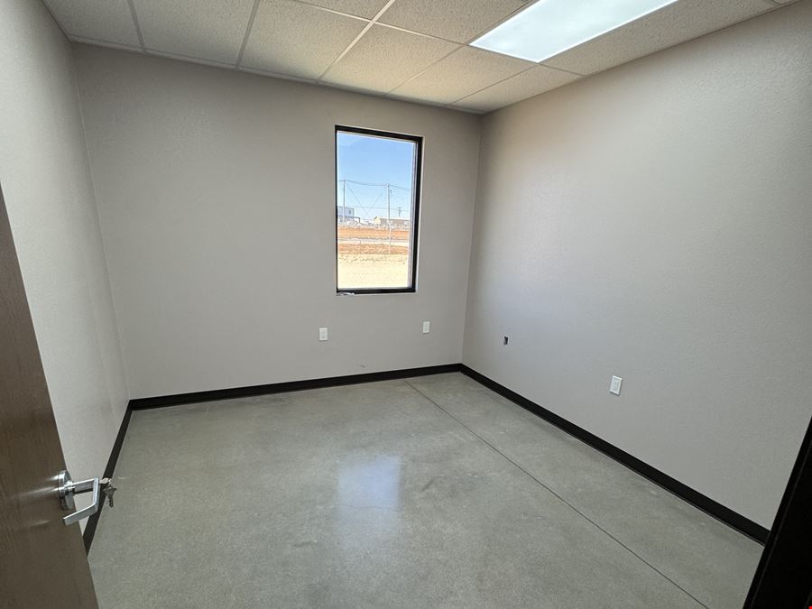 New Build 11,600 SF Office/Warehouse