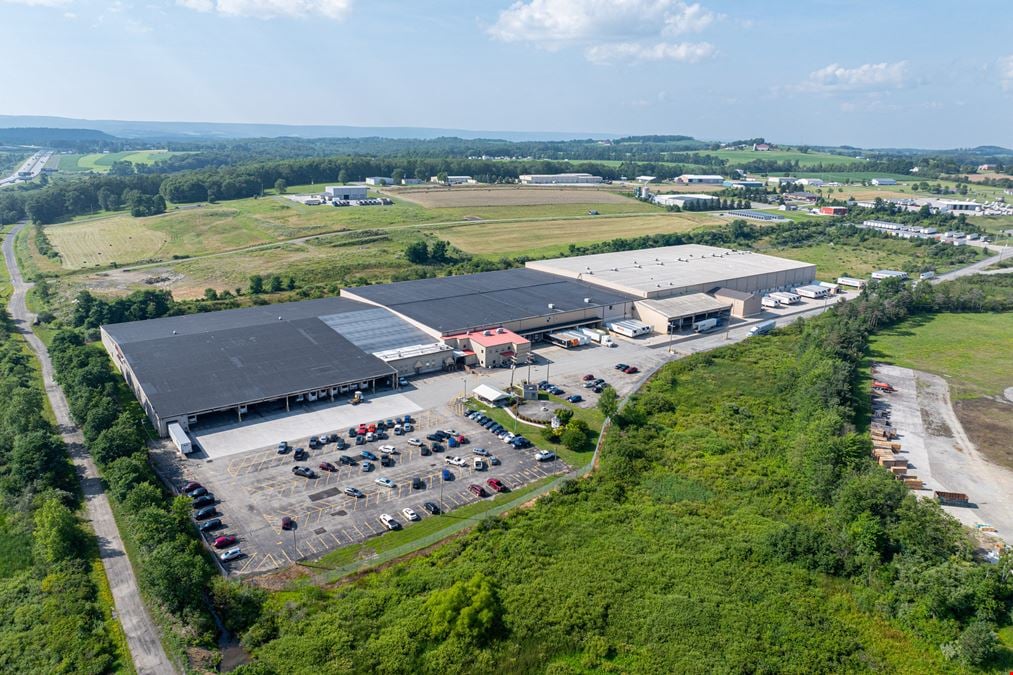 Premier Warehouse Distribution Facility For Sale