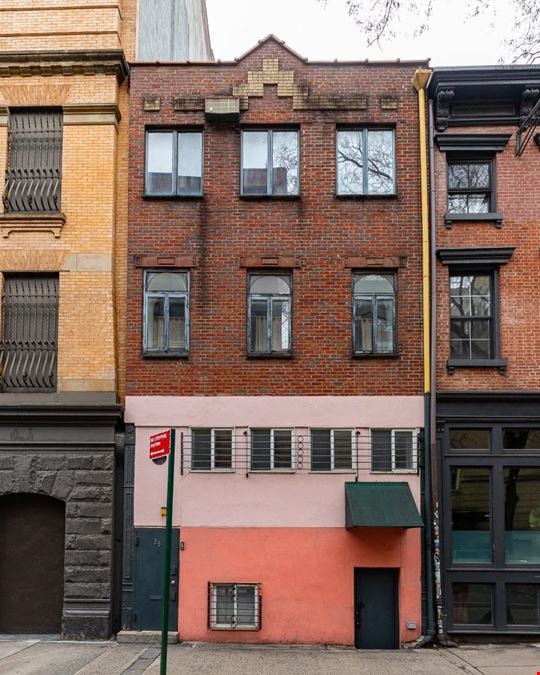25 Bleecker Street