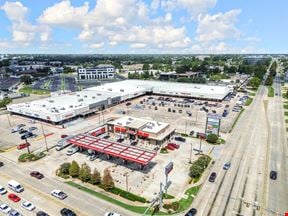 Lake Sherwood Shopping Center: Retail Space at Highly-Visible Intersection