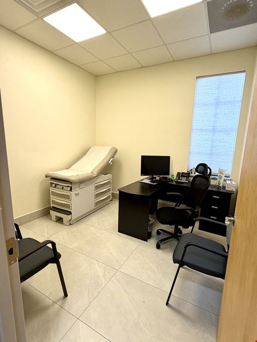 1300 City View Ctr