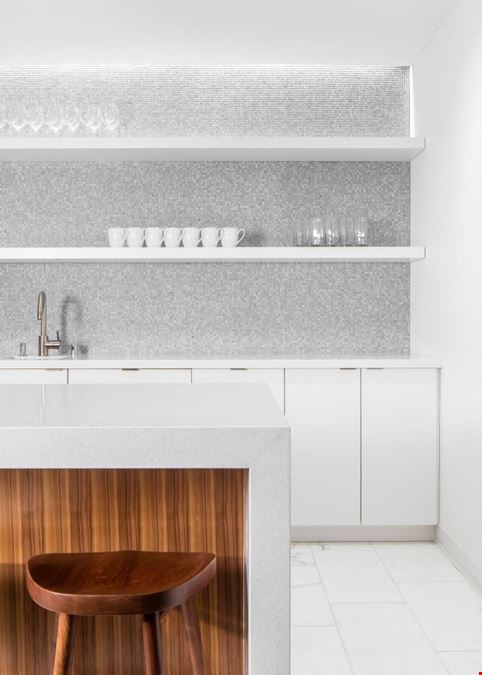 33 S 6th Street Sublease