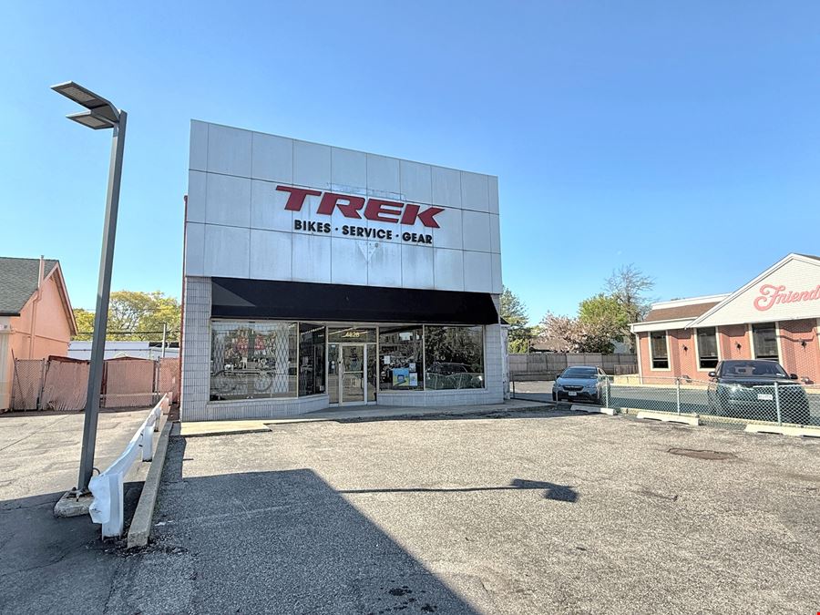 4828 Sunrise Highway