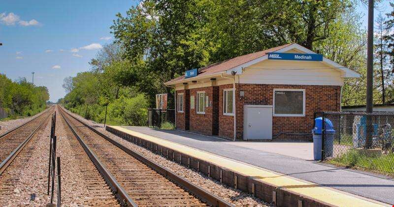 DUPAGE BUILDERS THIS ONE IS FOR YOU - 1.28 acres