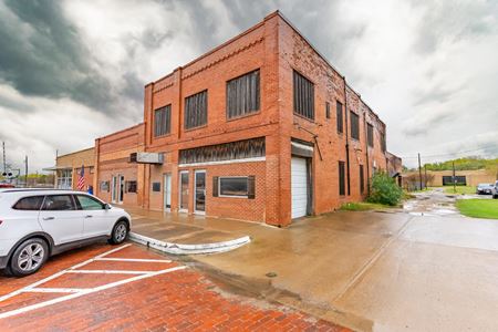 Preview of commercial space at 109 N 5th St