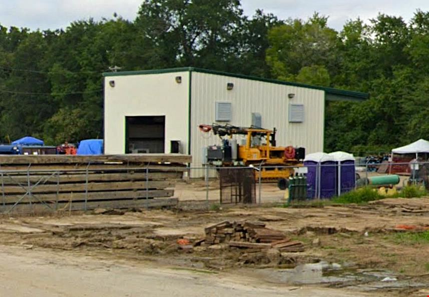 Field Office w/ 3-Acre Yard and Heavy Powered Shop