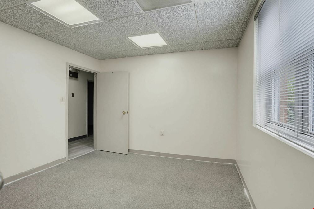 Cenna Center Condominium Unit M