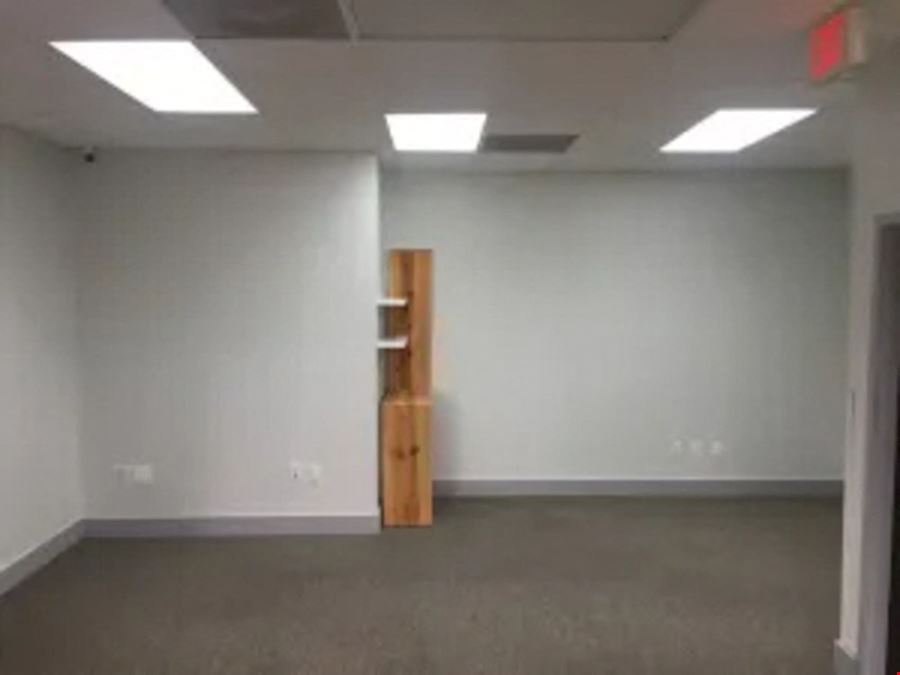 6532 SF Suite 140 Professional and Medical Office Space