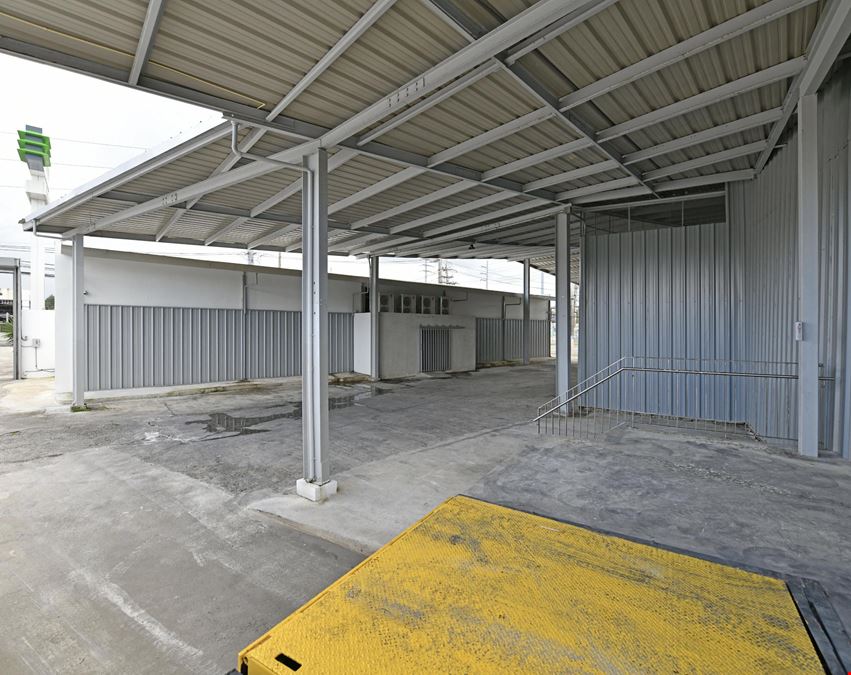 Commercial/Warehouse Facility