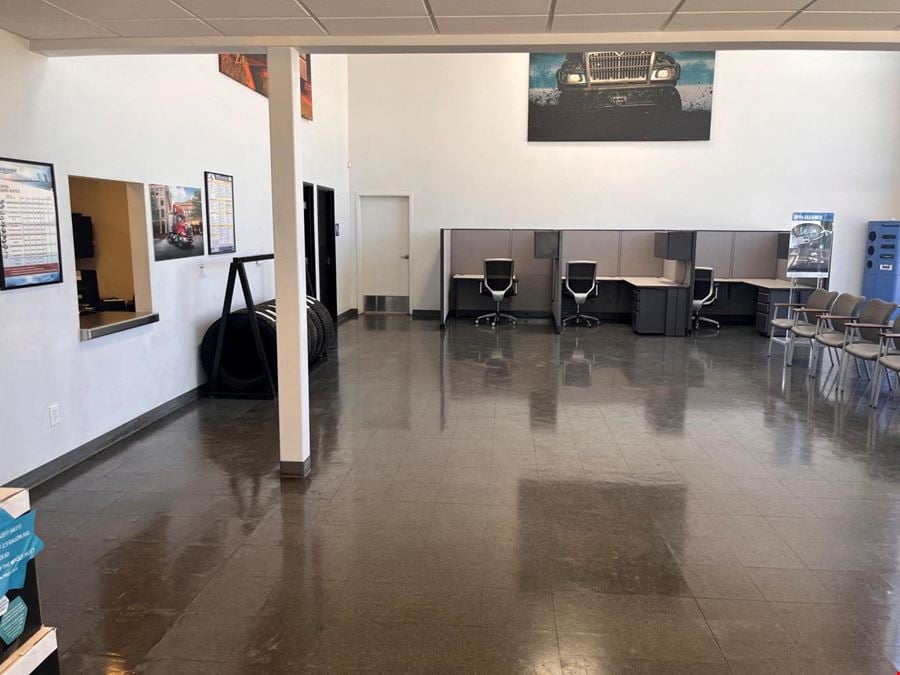 2200 Auto Center Drive