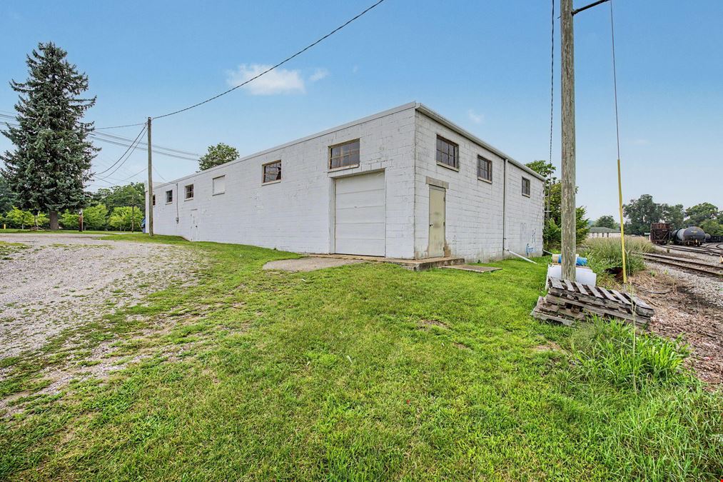 37 W Carleton Rd