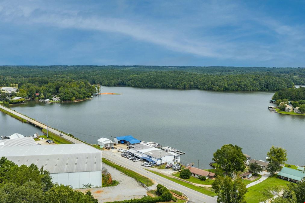 Momentum Marine at Lake Martin