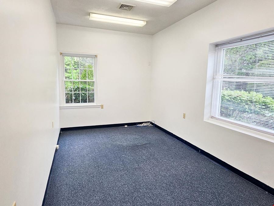 25 Bridge St unit 4
