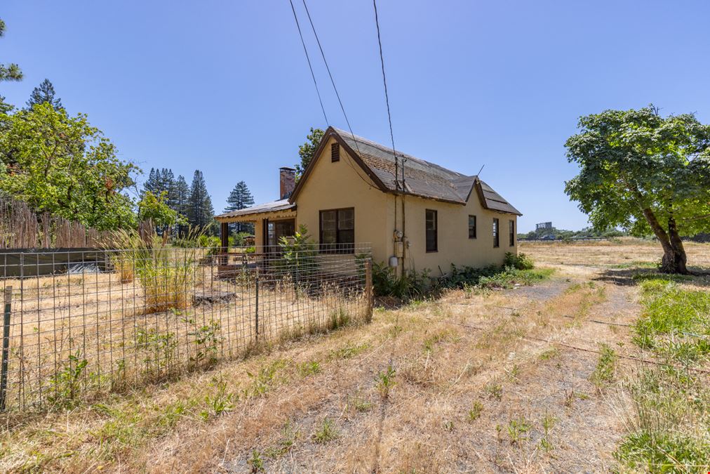 Yard Space with Incredible Freeway Visibility