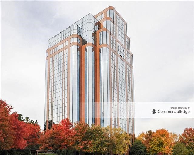 Crown Pointe Tower 1050