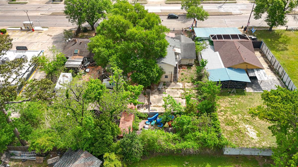 9317 Homestead Rd, Houston, TX 77016