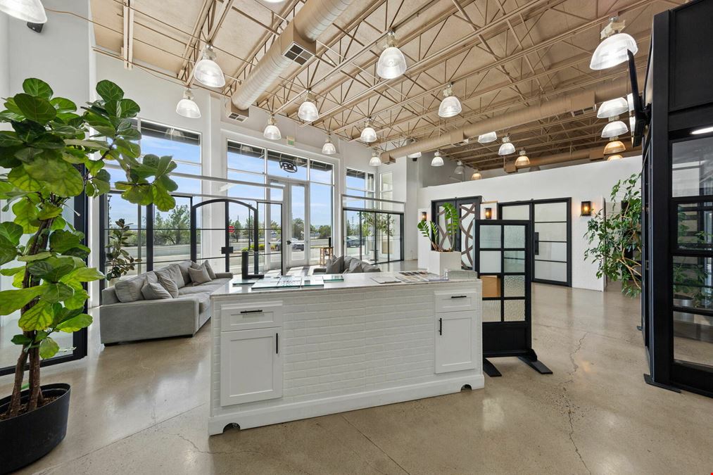 Red Hills Commercial Center