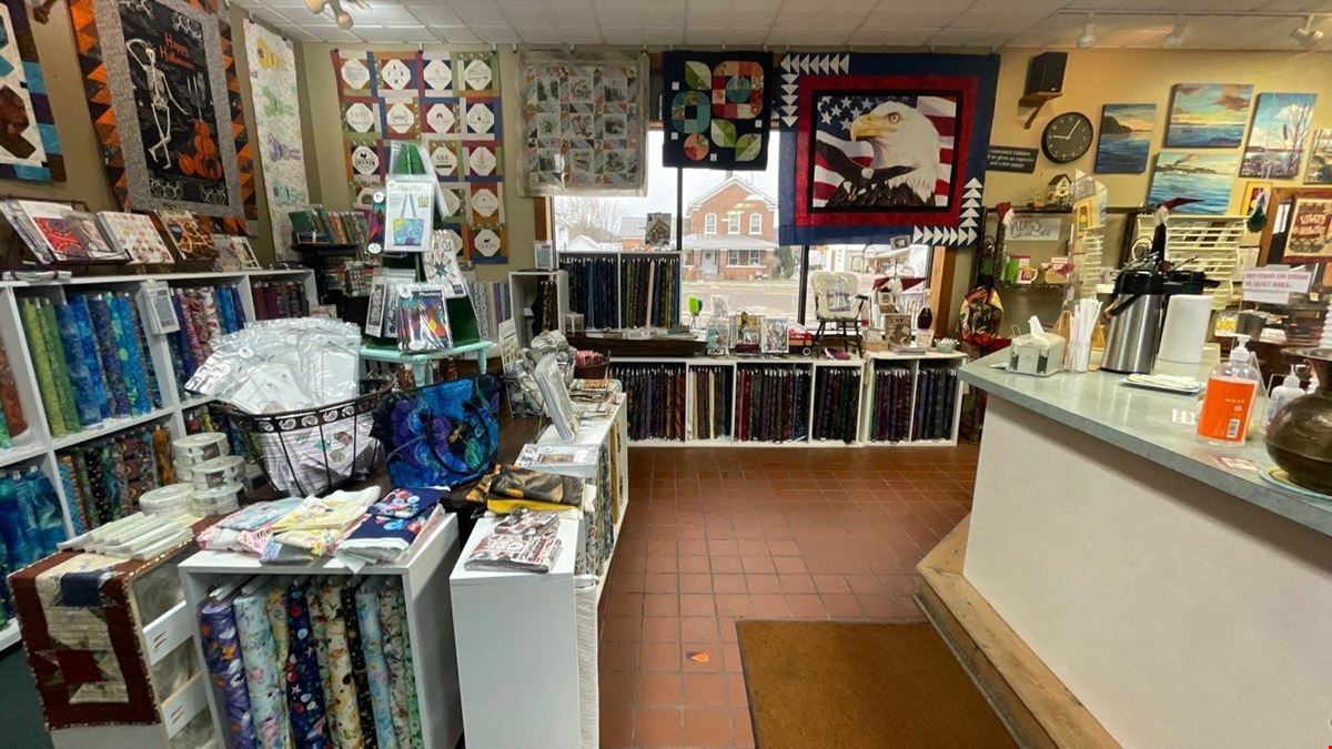 330 2nd St W - Wabasha Eagles Nest Coffee and Quilt Shop For Sale