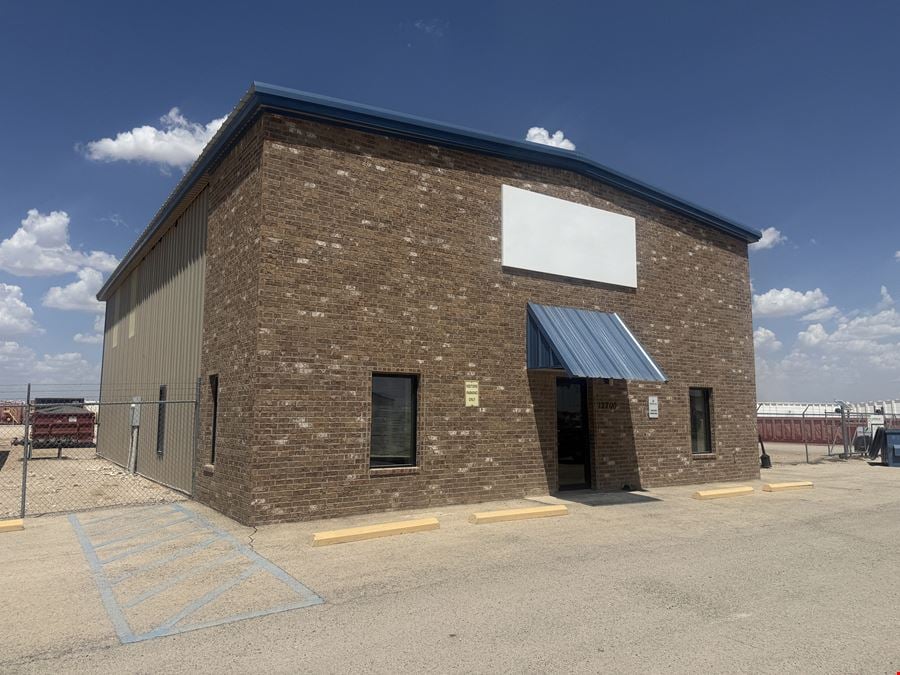 5 Acre Yard with Office & Shop