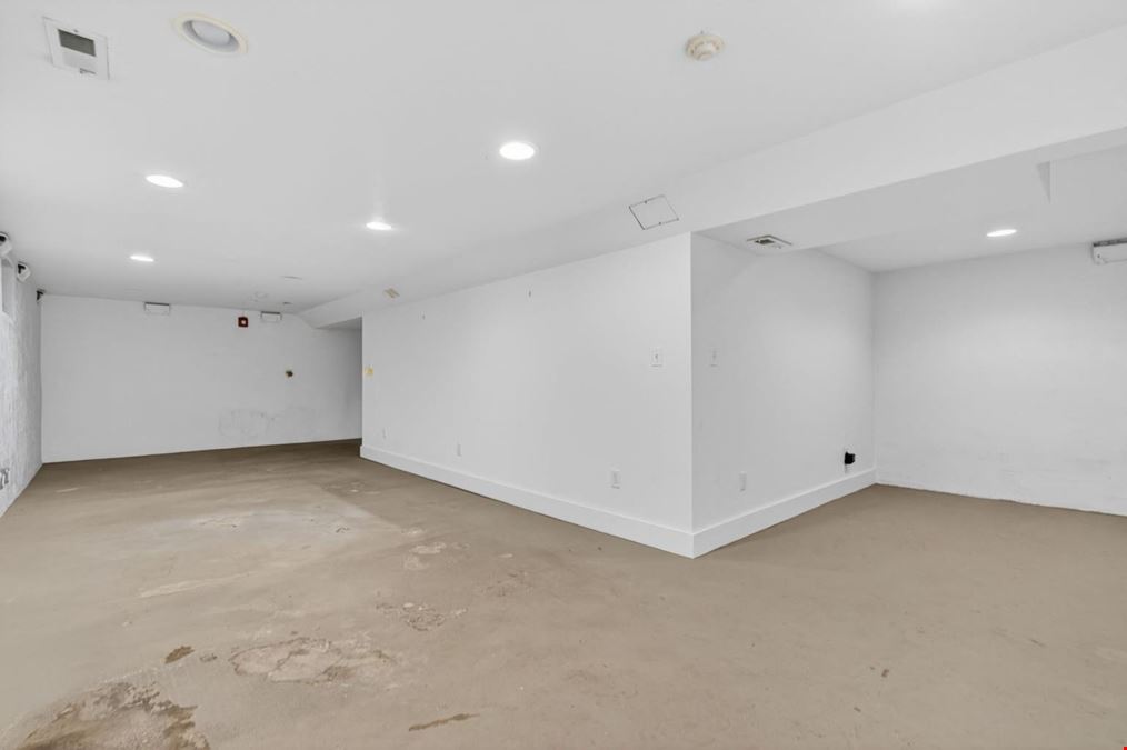 317 NE Sacramento St, Portland, OR 97212