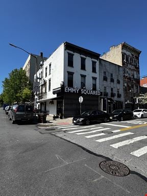 2,500 SF | 364 Grand Street | Turnkey Restaurant in Williamsburg for Lease