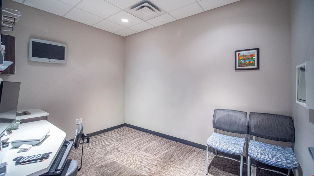Prime Highway 52 Retail & Office Suite