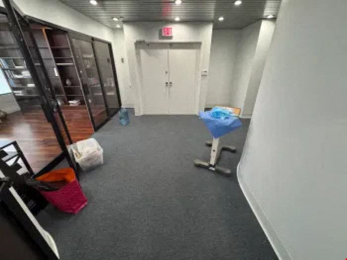 2692 SF Suite 600 Professional and Medical Office Space