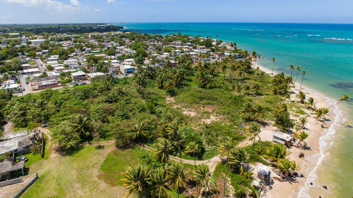 Beachfront Developable Land in Loíza For Sale