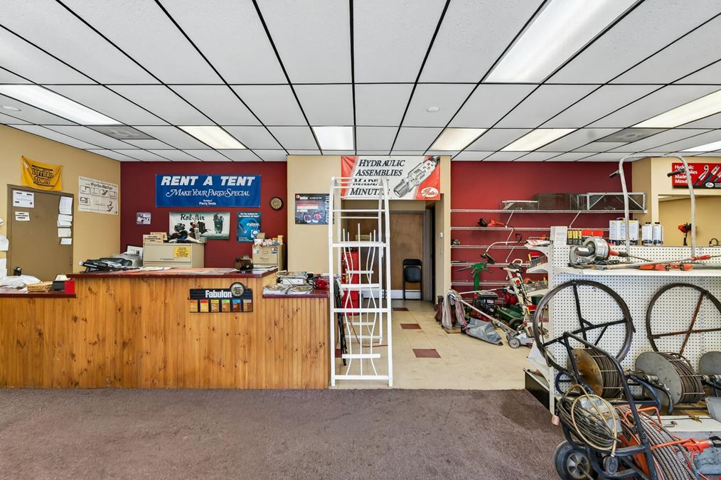 123 S Main St, Athol