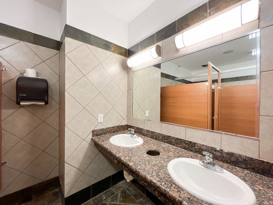Retail and Office Spaces at Chef Menteur Mall