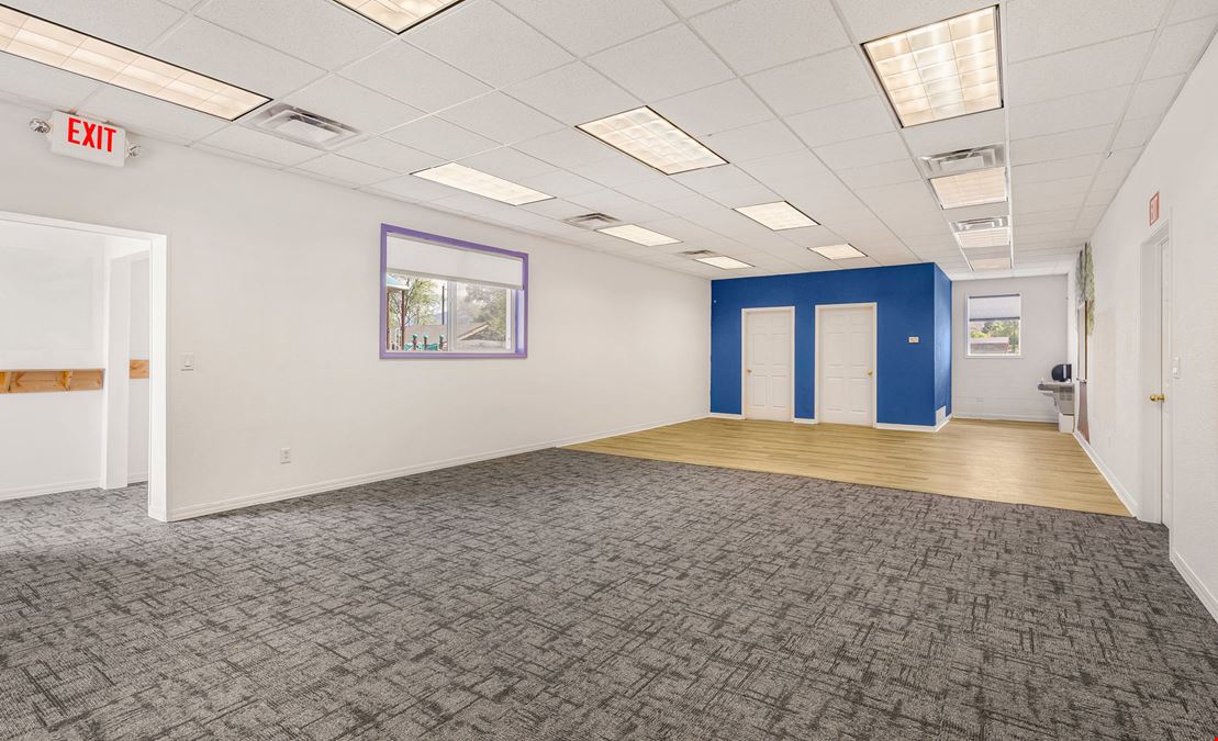Prime Salmon Office Space